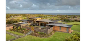 Lowe - KukuiUla, Koloa Kauai