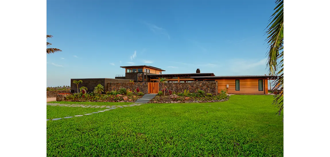 Lowe - KukuiUla, Koloa Kauai