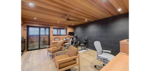 Lowe - KukuiUla, Koloa Kauai