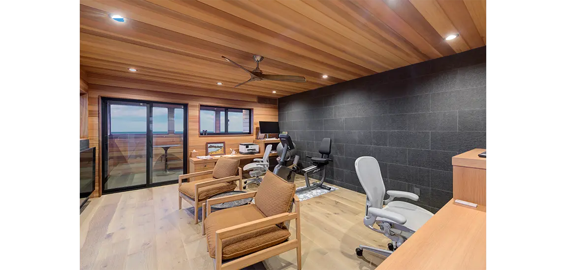 Lowe - KukuiUla, Koloa Kauai