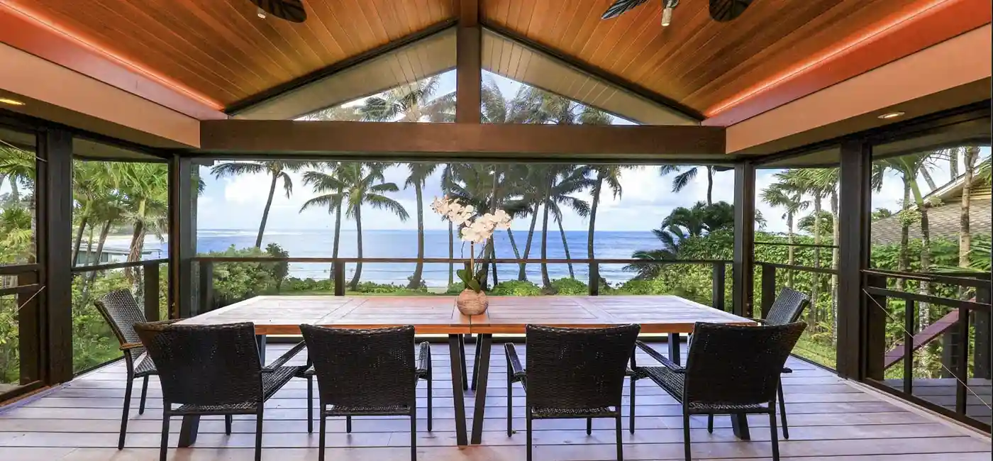 Hawaiian Architecture and Balinese Design 9 Tunnels Beach Home